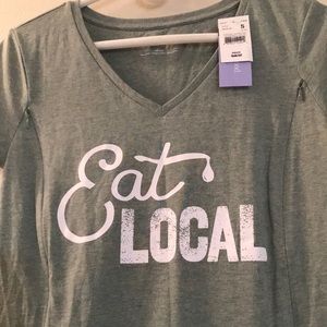 Motherhood Maternity ‘Eat Local’ T-Shirt NWT 🤍🌱 size S